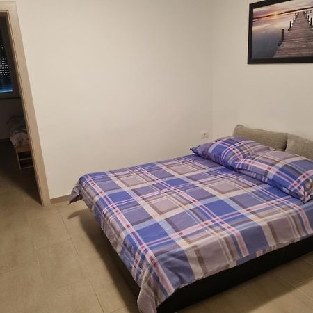 Apart伊佐拉 外观 照片